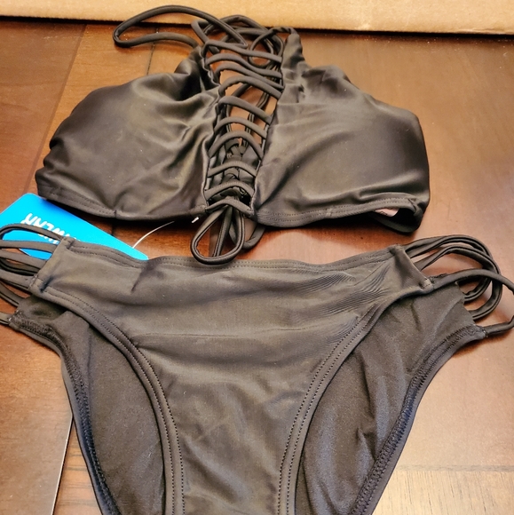 Halter 2-Piece Bikini Bathing Suit Set Sz: Small - Picture 7 of 10